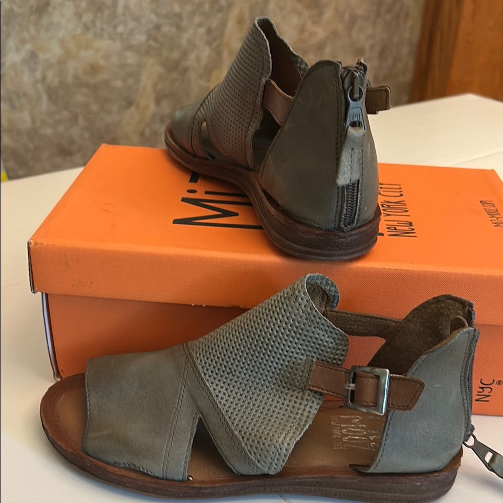 Miz Mooz Gray Sandals with Perforated Design, buckle and zipper - Picture 3 of 6
